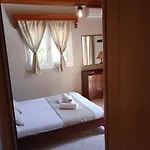 Katerina House 公寓 菲尼孔塔
