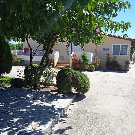 Katerina House Apartment Finikounta